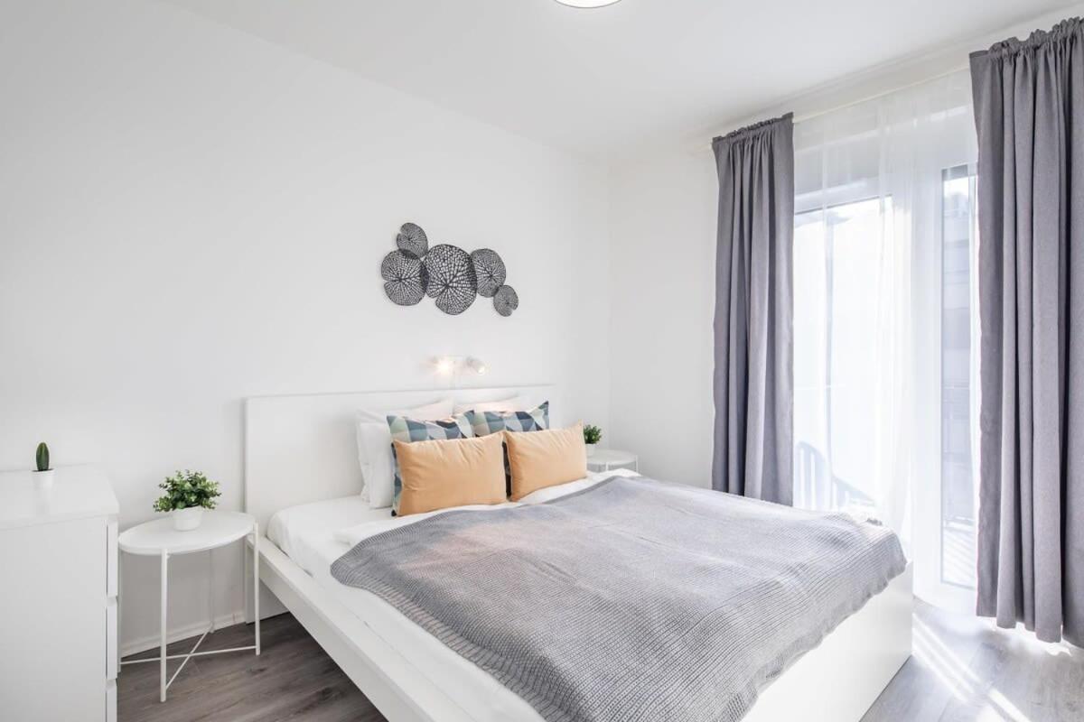 Fresh & Modern - With 2 Balconies Appartement Budapest